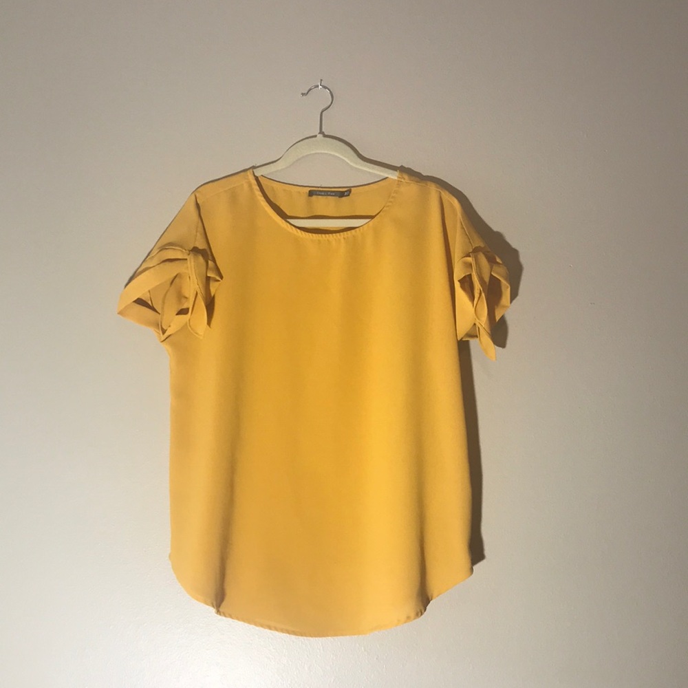 Beautiful Mustard Blouse With Bow-Tie Short Sleeve